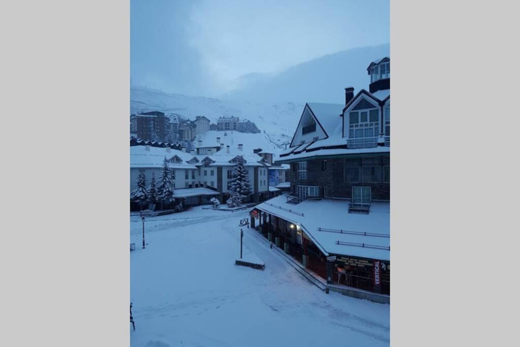 Apartamento En La Mejor Zona De La Sierra Junto A Los Remontes Reformado En 2021 Serra Nevada Exterior foto